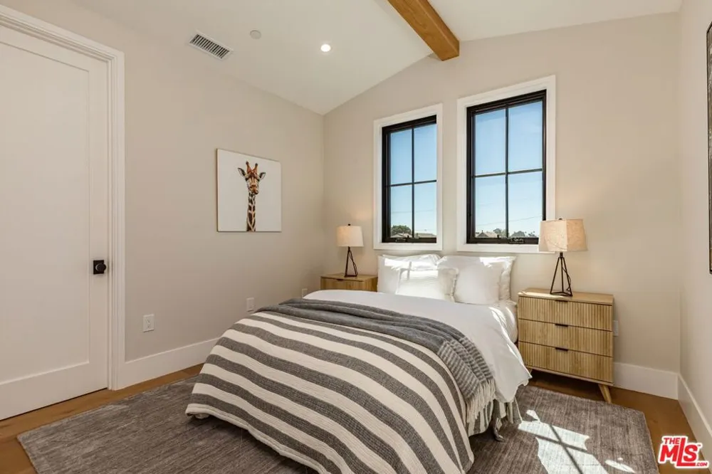 744 Iliff Street Los Angeles, CA 90272
