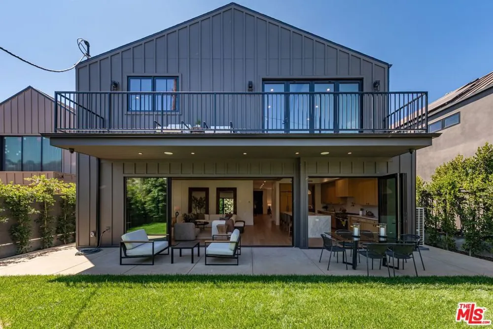 744 Iliff Street Los Angeles, CA 90272