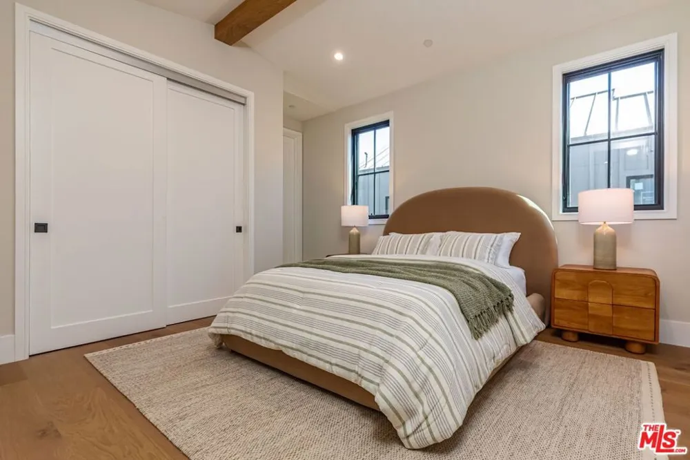 744 Iliff Street Los Angeles, CA 90272