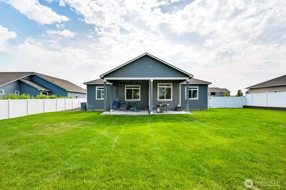 312 Sandcastle Court NE Moses Lake, WA 98837