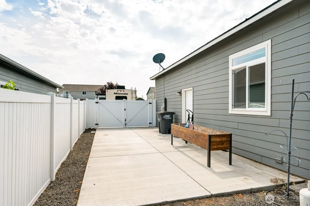 312 Sandcastle Court NE Moses Lake, WA 98837