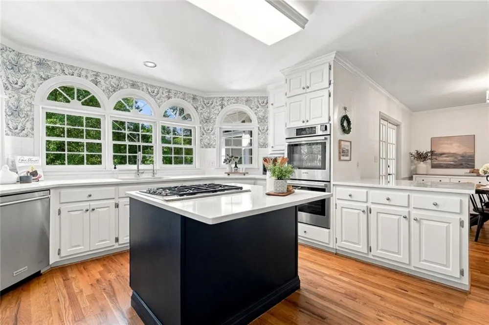 325 Cantlegate Close Johns Creek, GA 30022