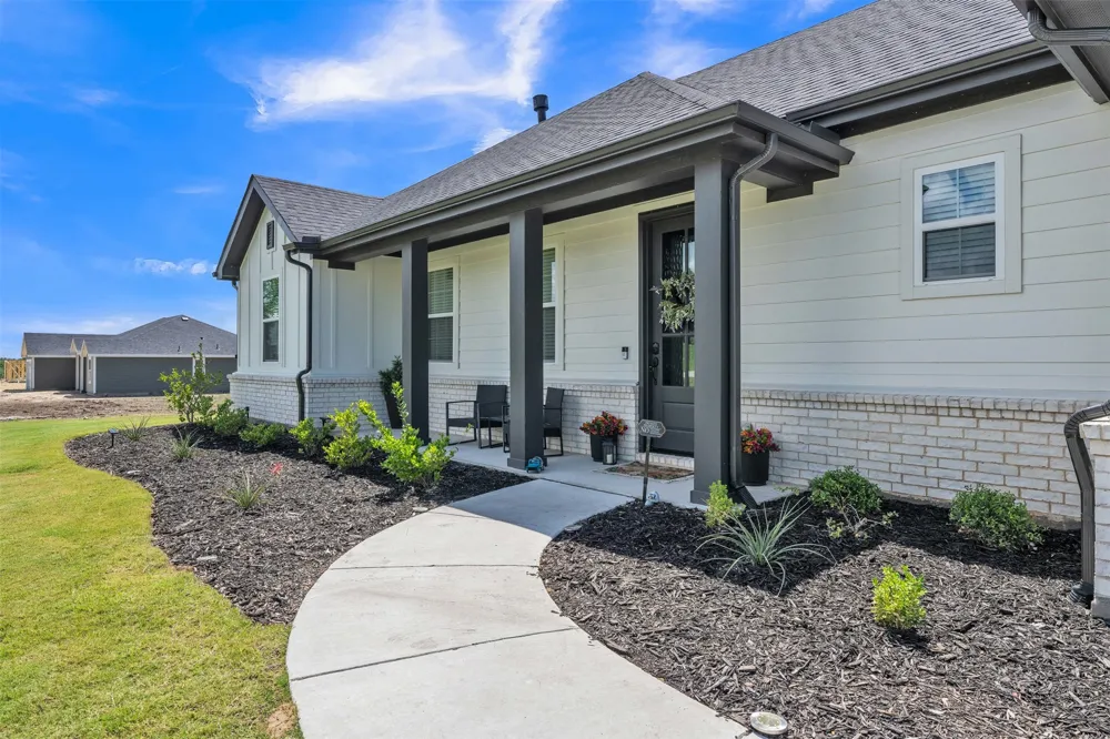2004 Willy Dilly Road Springtown, TX 76082