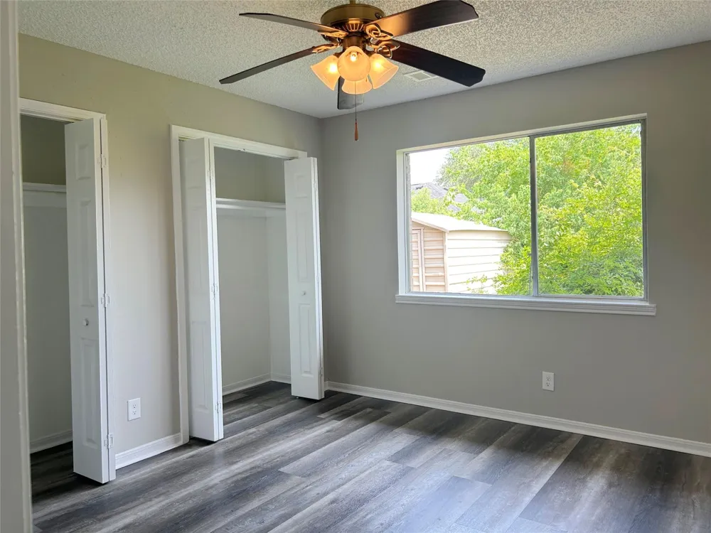 3801 Misty Cove Court Dickinson, TX 77539