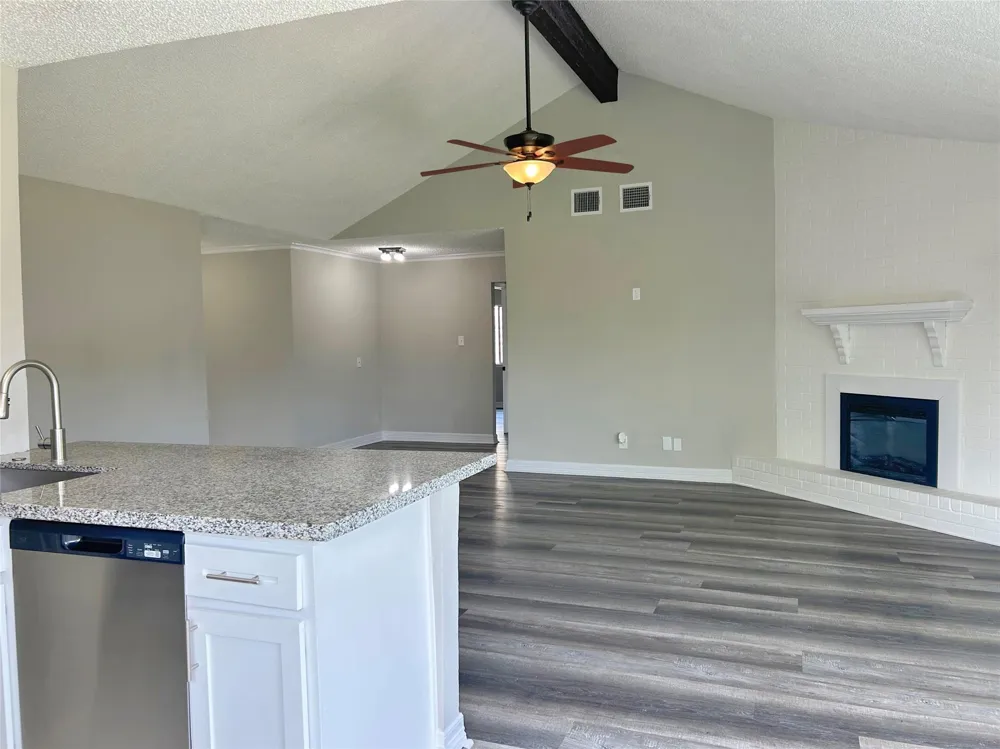 3801 Misty Cove Court Dickinson, TX 77539