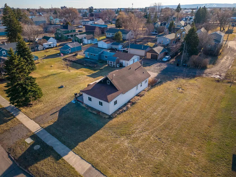 409 Clough Avenue Superior, WI 54880