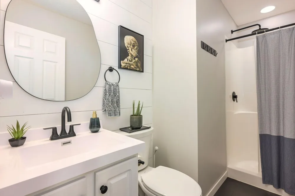 7378 Windsor Drive Shakopee, MN 55379