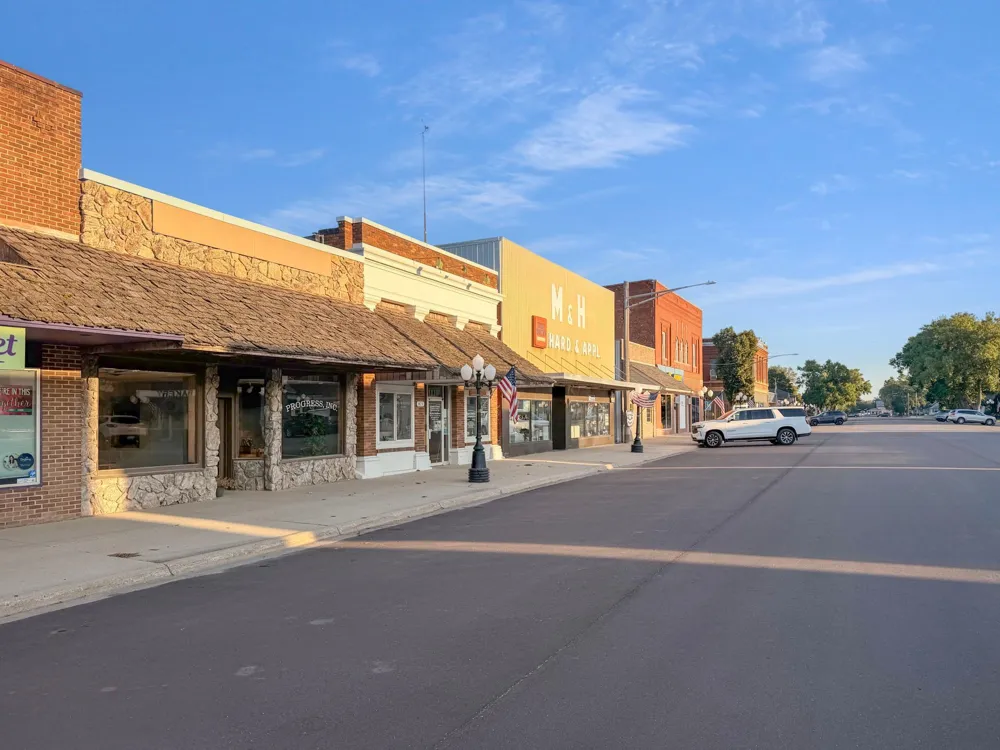 825 Main Street Edgerton, MN 56128