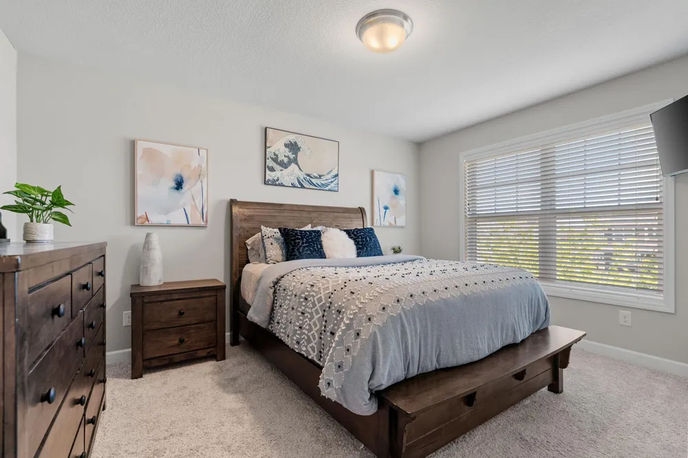 1986 Red Oak Path Shakopee, MN 55379