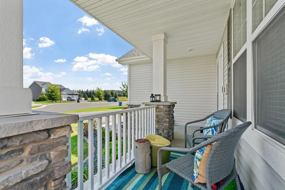 1986 Red Oak Path Shakopee, MN 55379