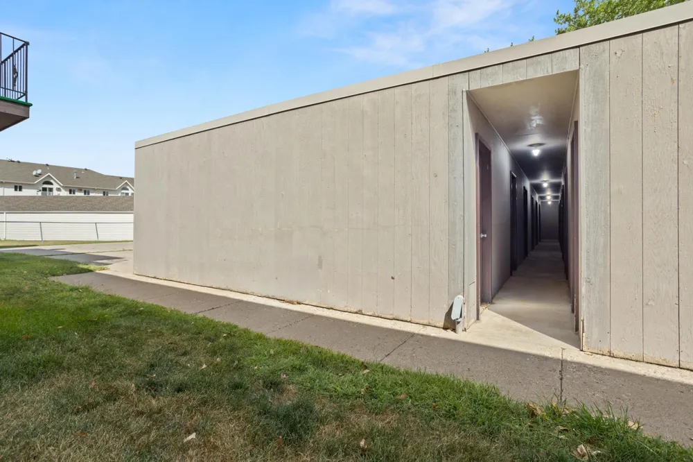 2308 18th Street S #H Fargo, ND 58103