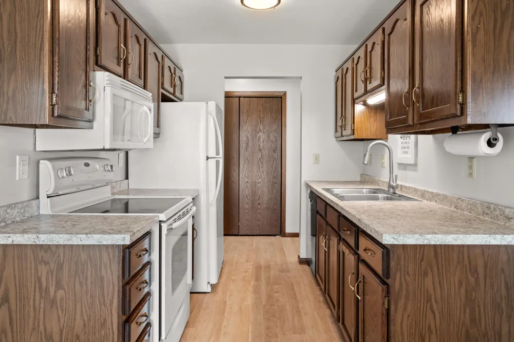 2308 18th Street S #H Fargo, ND 58103
