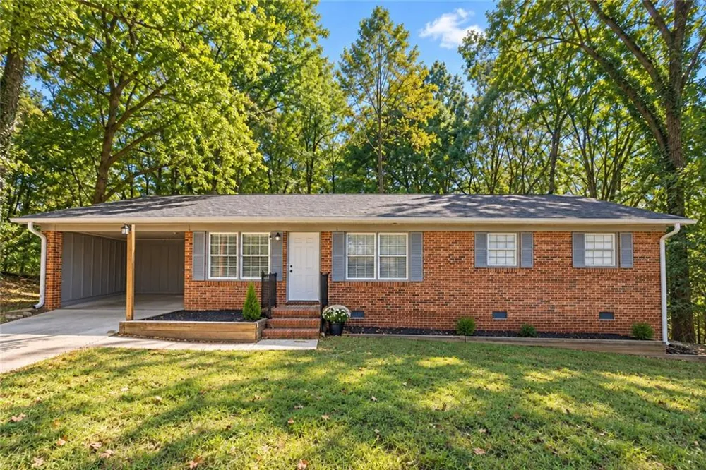 310 Cavalier Road Athens, GA 30606