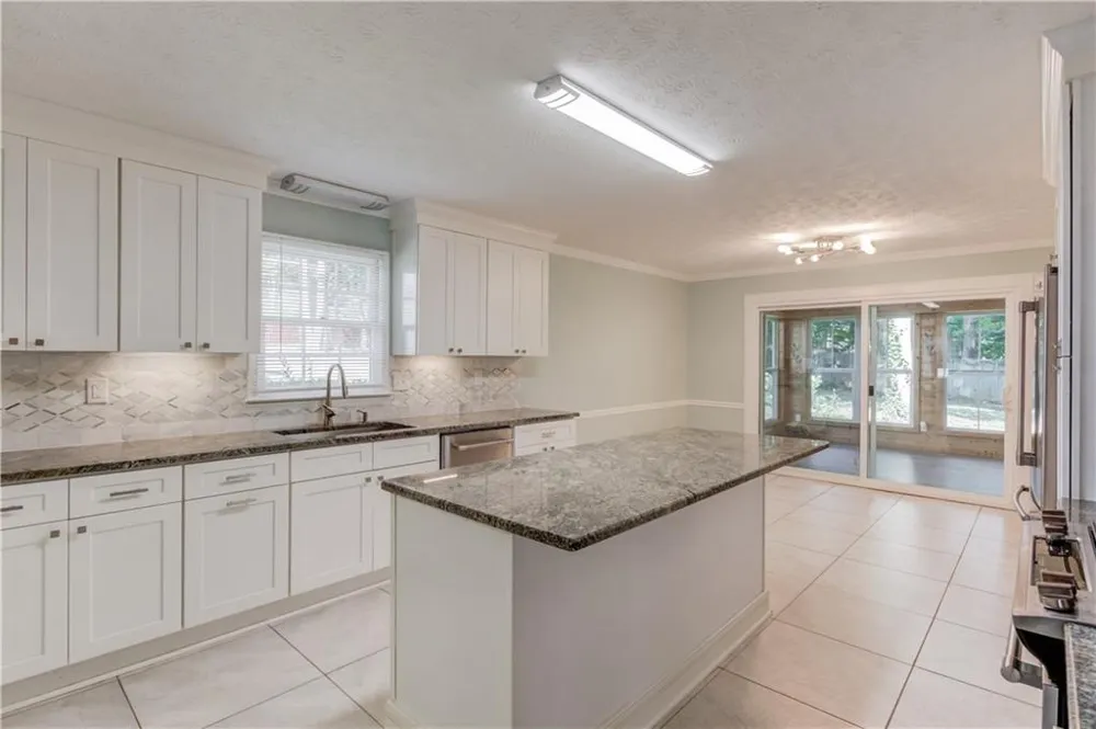 291 Shore Drive Suwanee, GA 30024