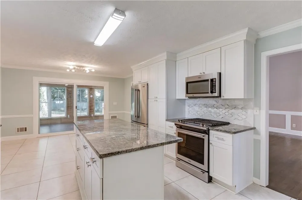 291 Shore Drive Suwanee, GA 30024