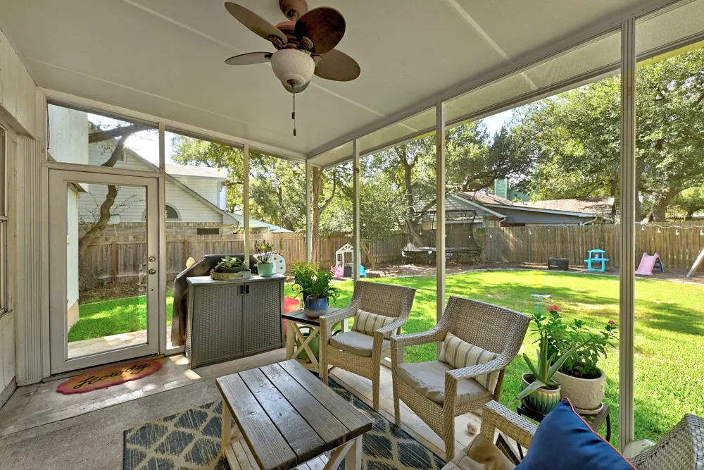 8014 Doe Meadow Drive Austin, TX 78749