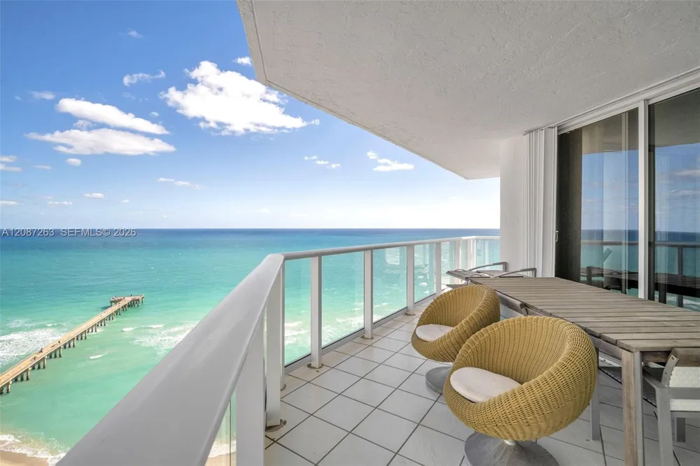 16485 Collins Ave #2136 Sunny Isles Beach, FL 33160