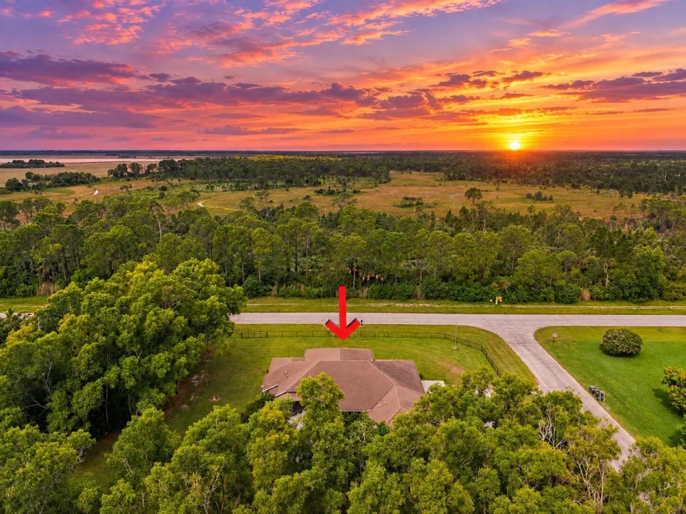 9176 190th Street Loxahatchee, FL 33470