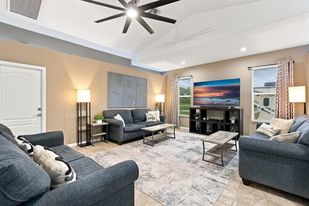 9176 190th Street Loxahatchee, FL 33470