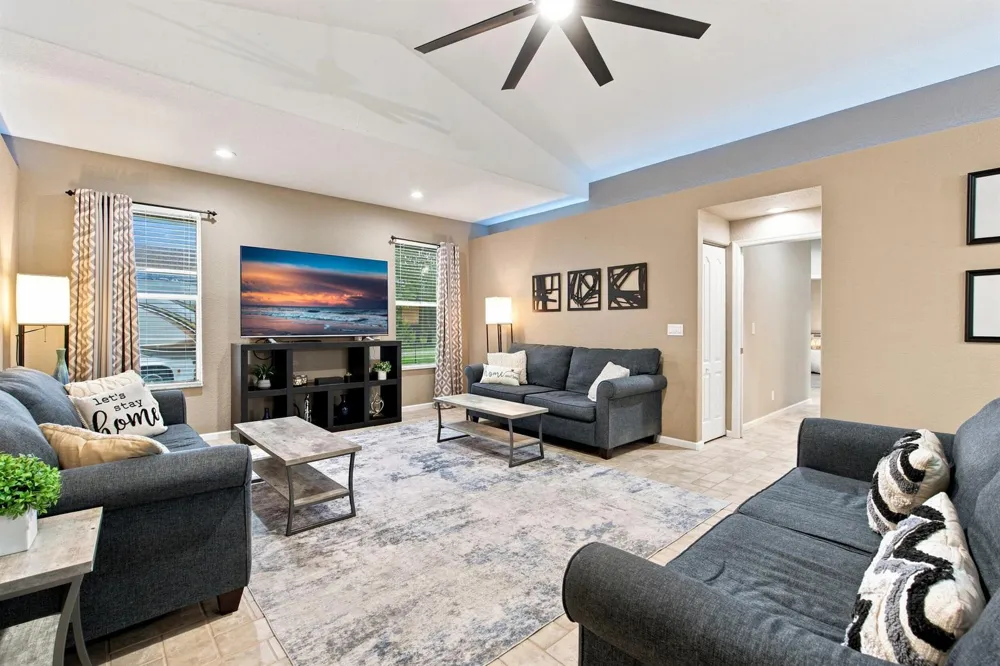 9176 190th Street Loxahatchee, FL 33470