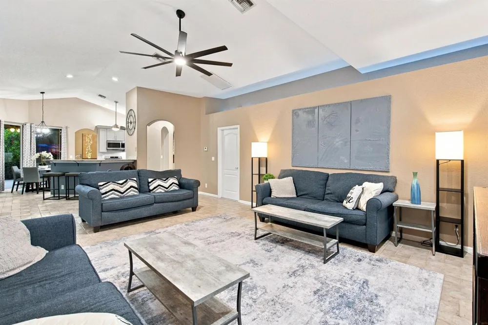 9176 190th Street Loxahatchee, FL 33470