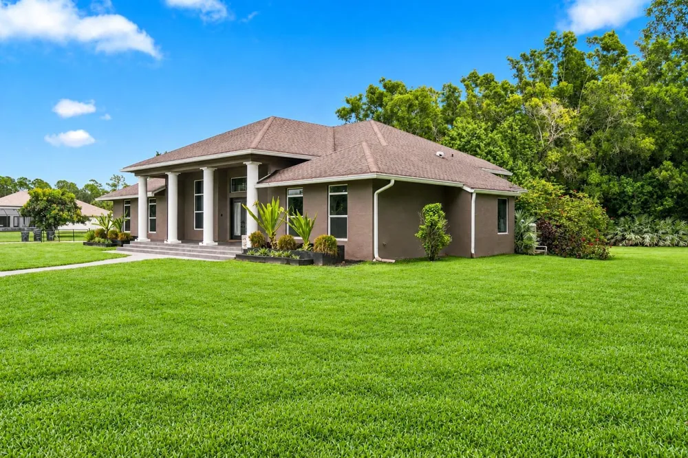 9176 190th Street Loxahatchee, FL 33470