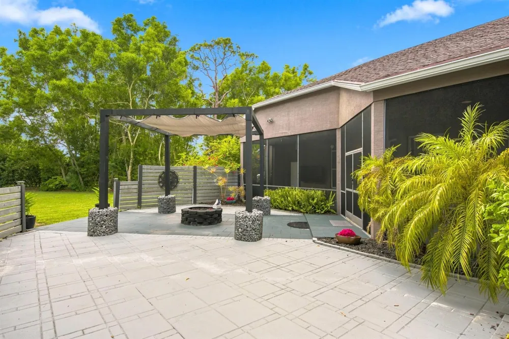 9176 190th Street Loxahatchee, FL 33470