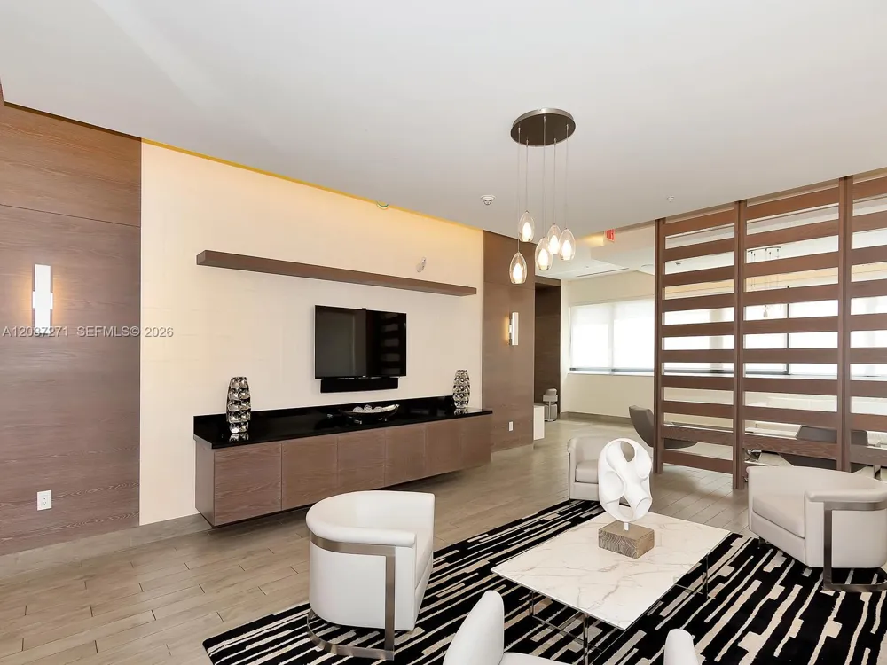 999 SW 1st Ave #2512 Miami, FL 33130