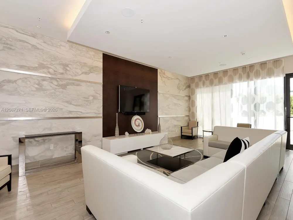 999 SW 1st Ave #2512 Miami, FL 33130