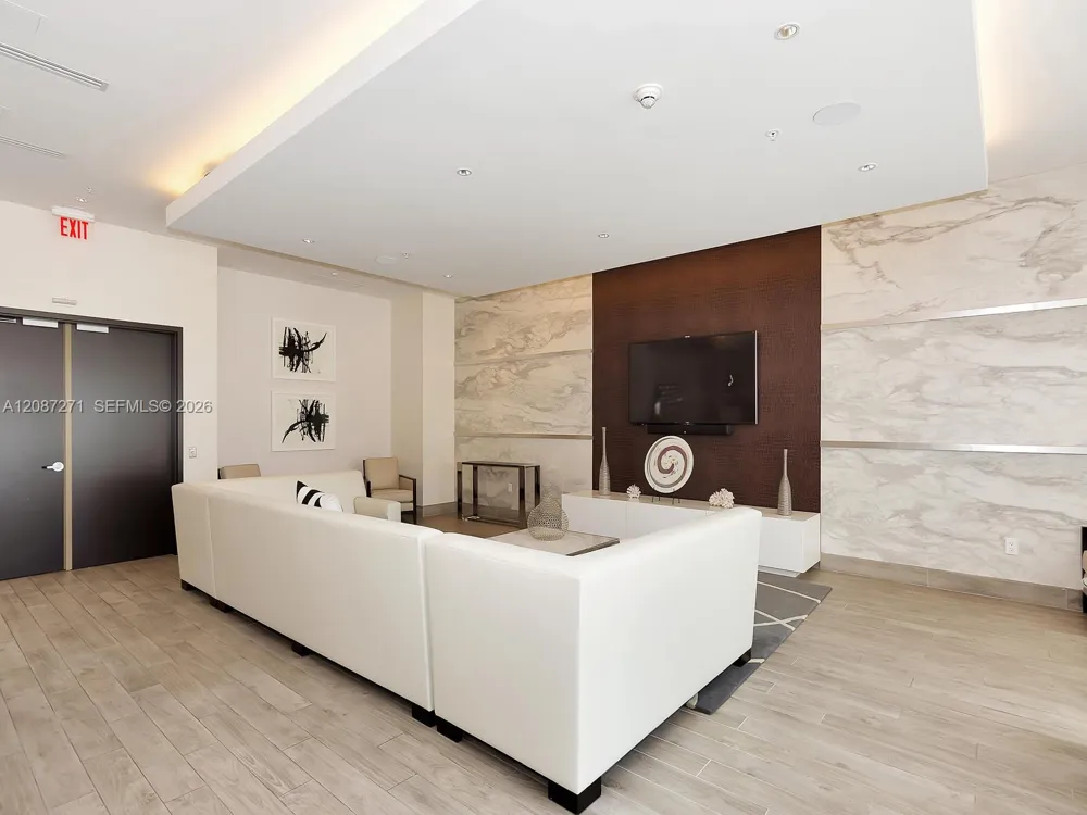 999 SW 1st Ave #2512 Miami, FL 33130