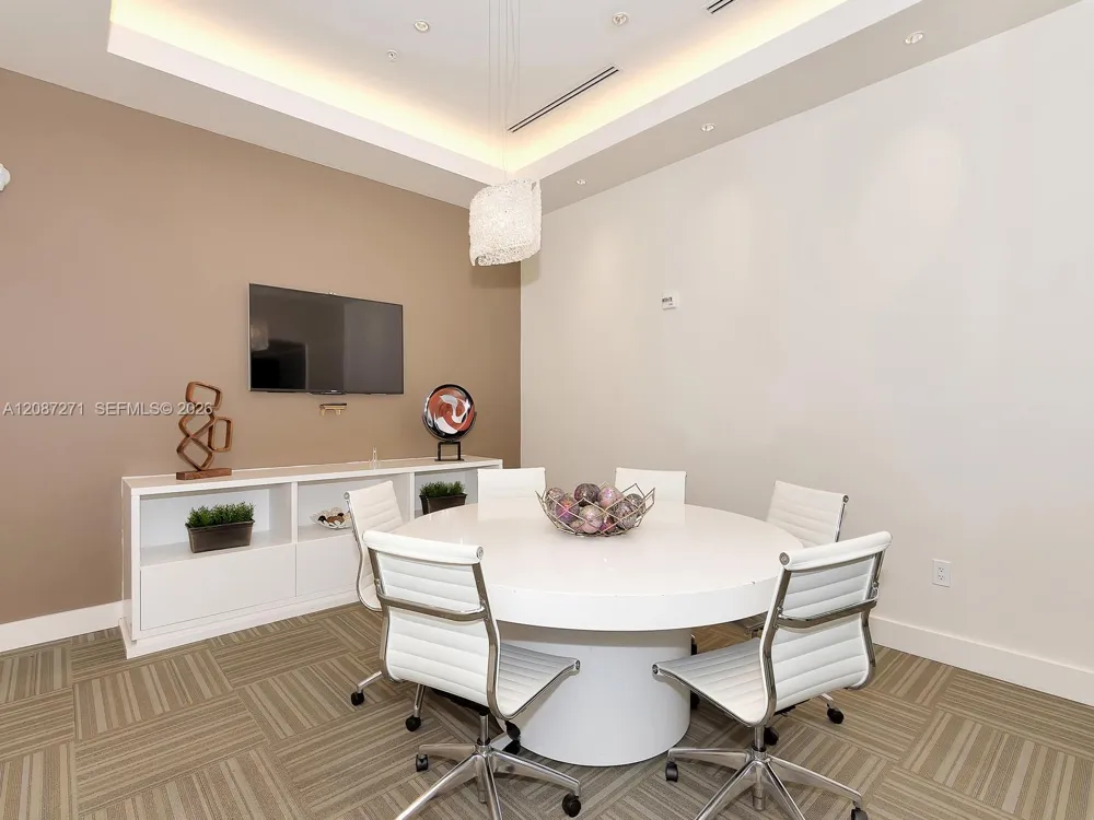 999 SW 1st Ave #2512 Miami, FL 33130