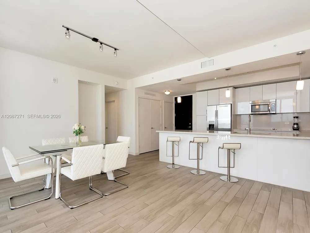 999 SW 1st Ave #2512 Miami, FL 33130
