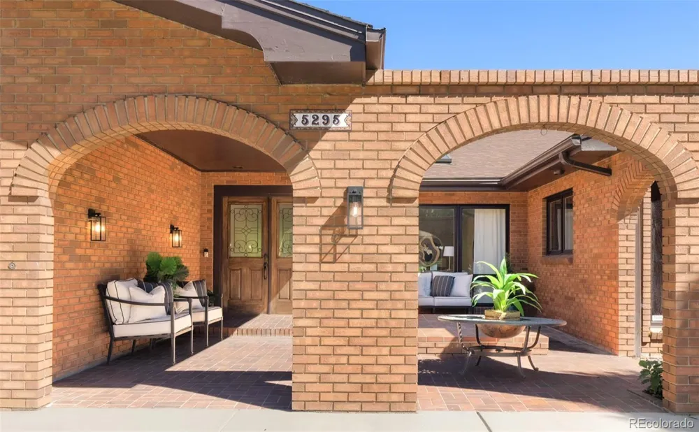 5295 W Princeton Drive Denver, CO 80235