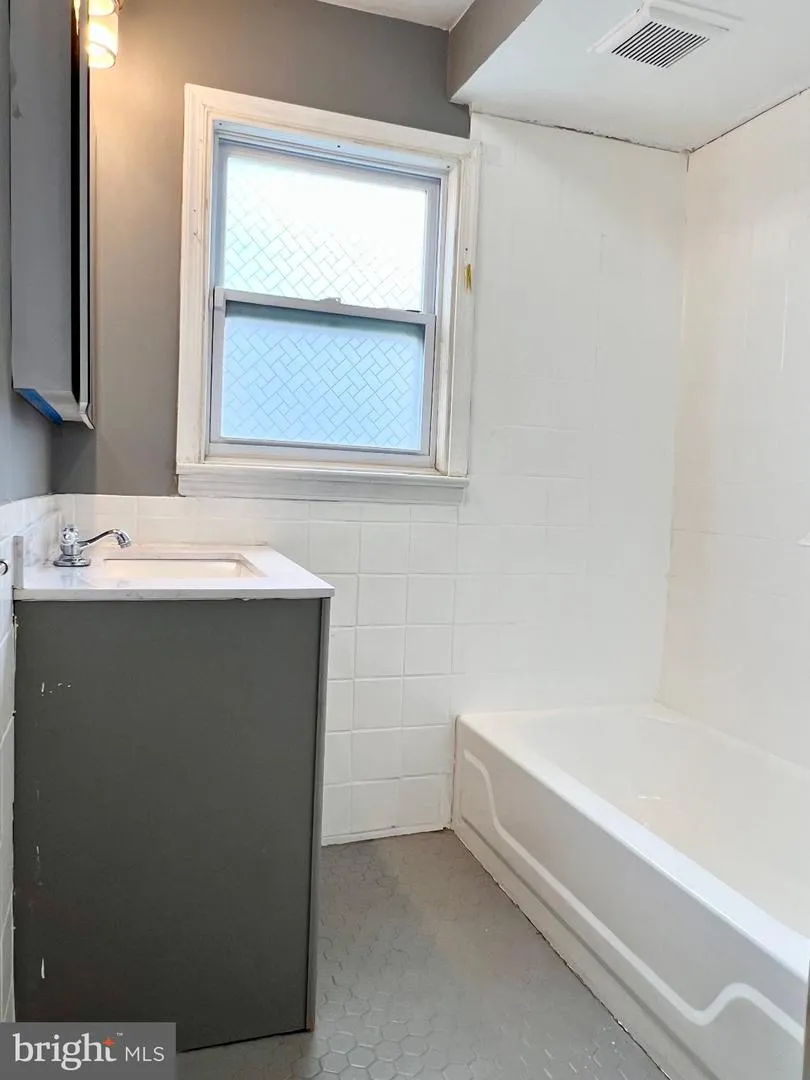2611 WASHINGTON AVENUE Claymont, DE 19703