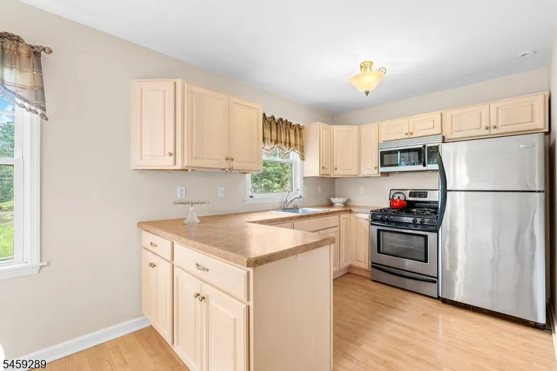 498 Morris Ave Boonton Town, NJ 07005