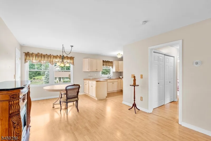 498 Morris Ave Boonton Town, NJ 07005