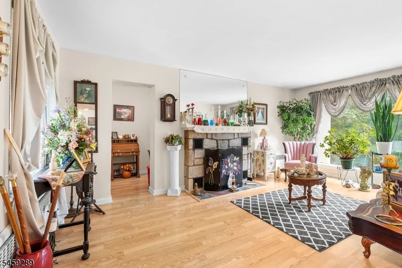 498 Morris Ave Boonton Town, NJ 07005