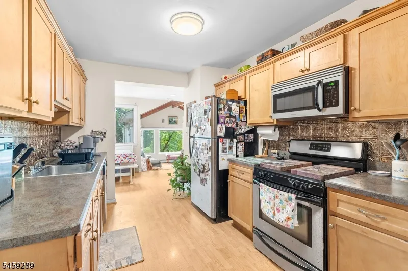 498 Morris Ave Boonton Town, NJ 07005