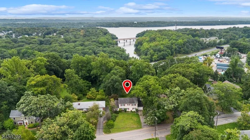 498 Morris Ave Boonton Town, NJ 07005