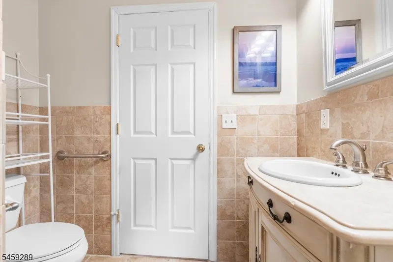 498 Morris Ave Boonton Town, NJ 07005