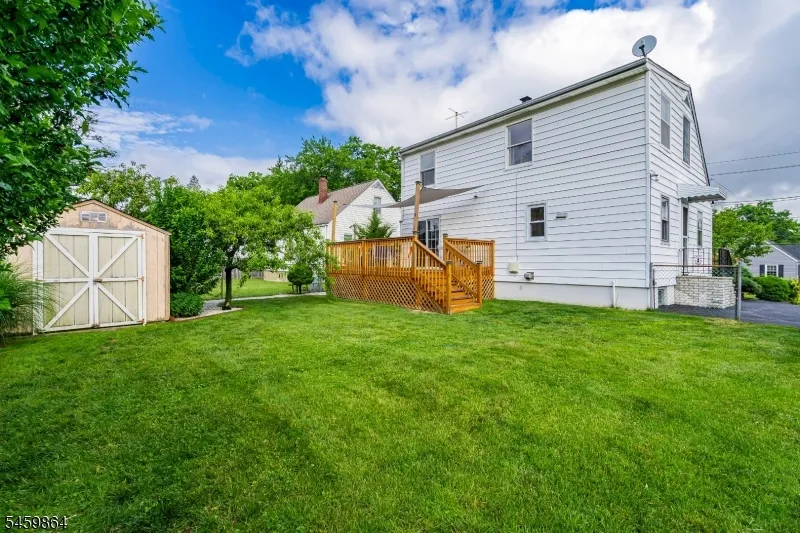 1601 Raritan Rd Clark, NJ 07066