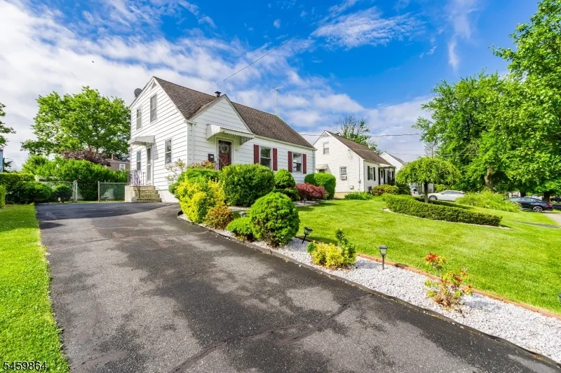 1601 Raritan Rd Clark, NJ 07066
