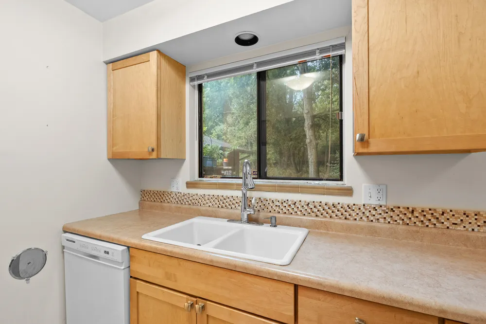 3844 Greenleaf Circle Kalamazoo, MI 49008