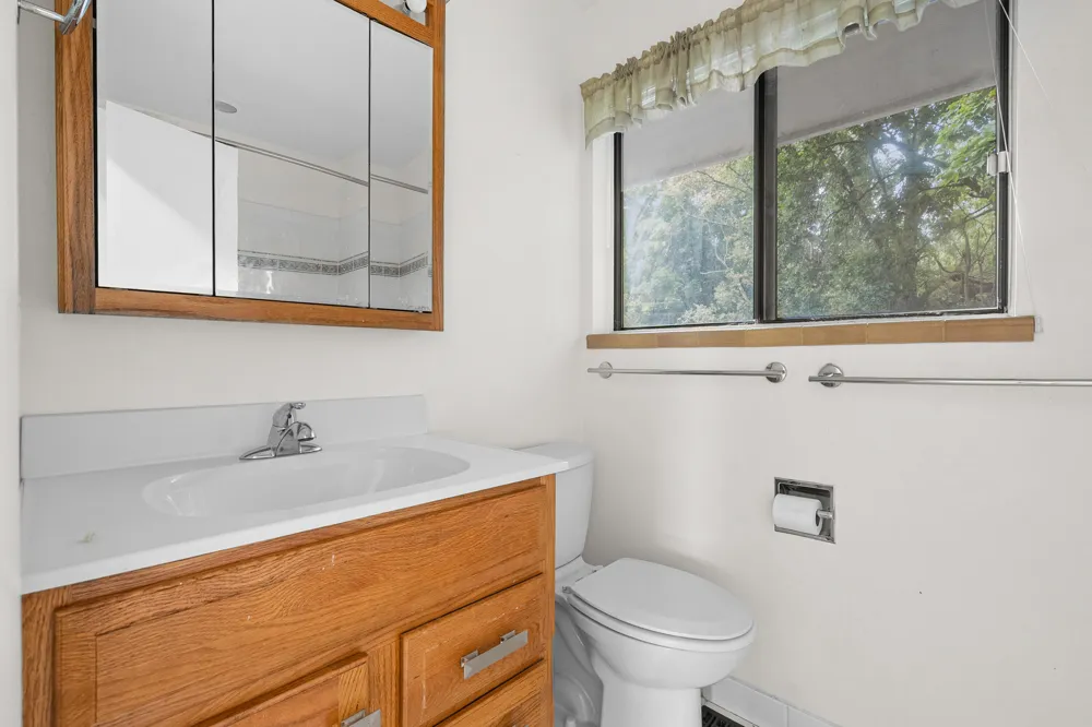 3844 Greenleaf Circle Kalamazoo, MI 49008
