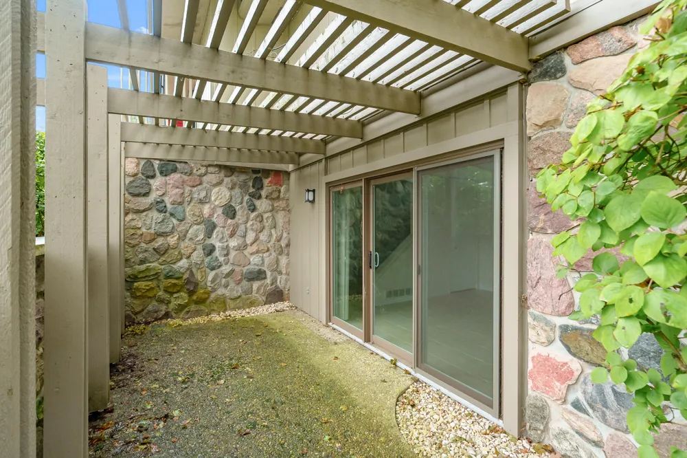 3844 Greenleaf Circle Kalamazoo, MI 49008