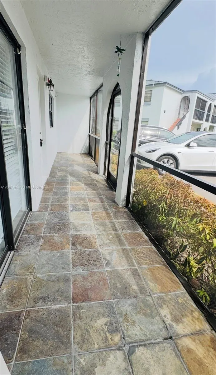 18216 Mediterranean Blvd #1-19 Hialeah, FL 33015