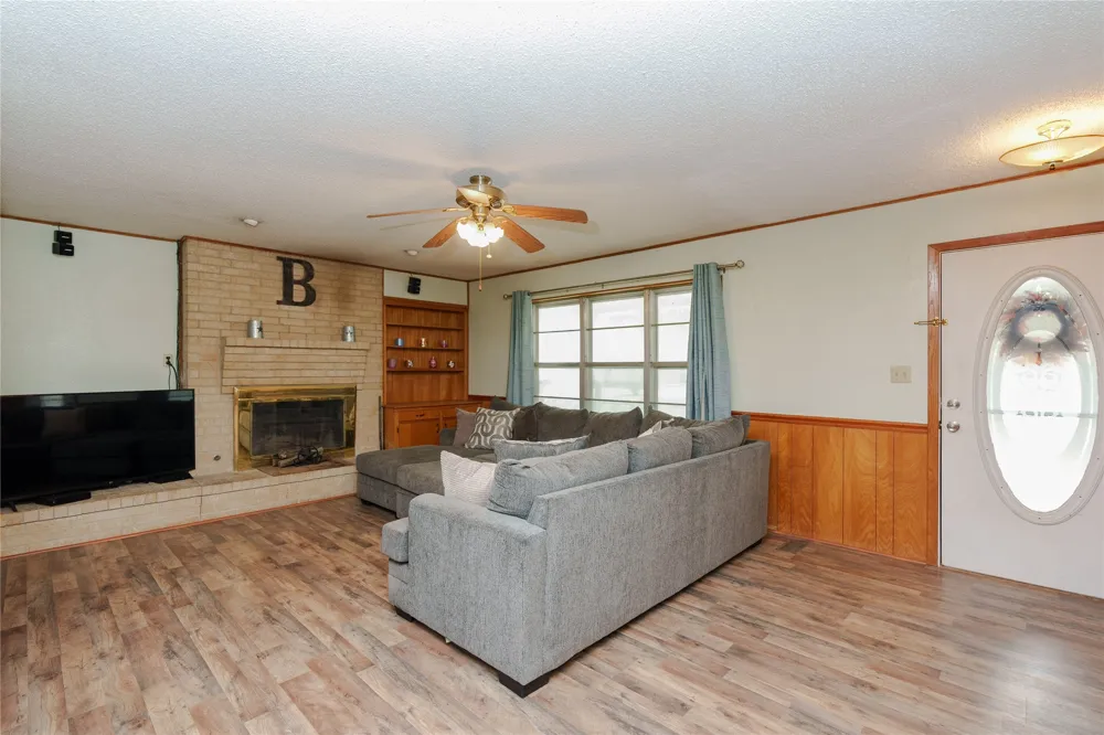 223 Hillcrest Street Sanger, TX 76266
