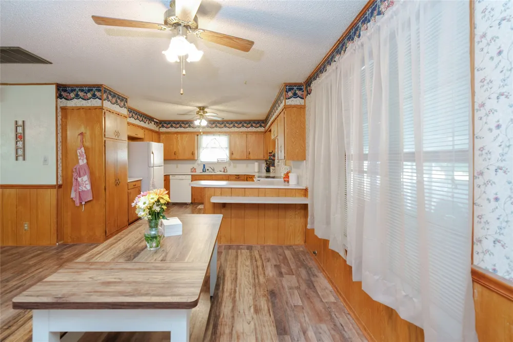 223 Hillcrest Street Sanger, TX 76266