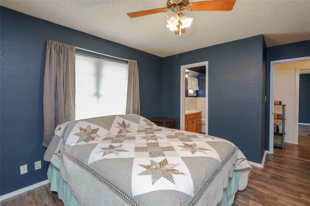 223 Hillcrest Street Sanger, TX 76266