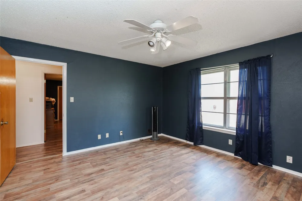 223 Hillcrest Street Sanger, TX 76266